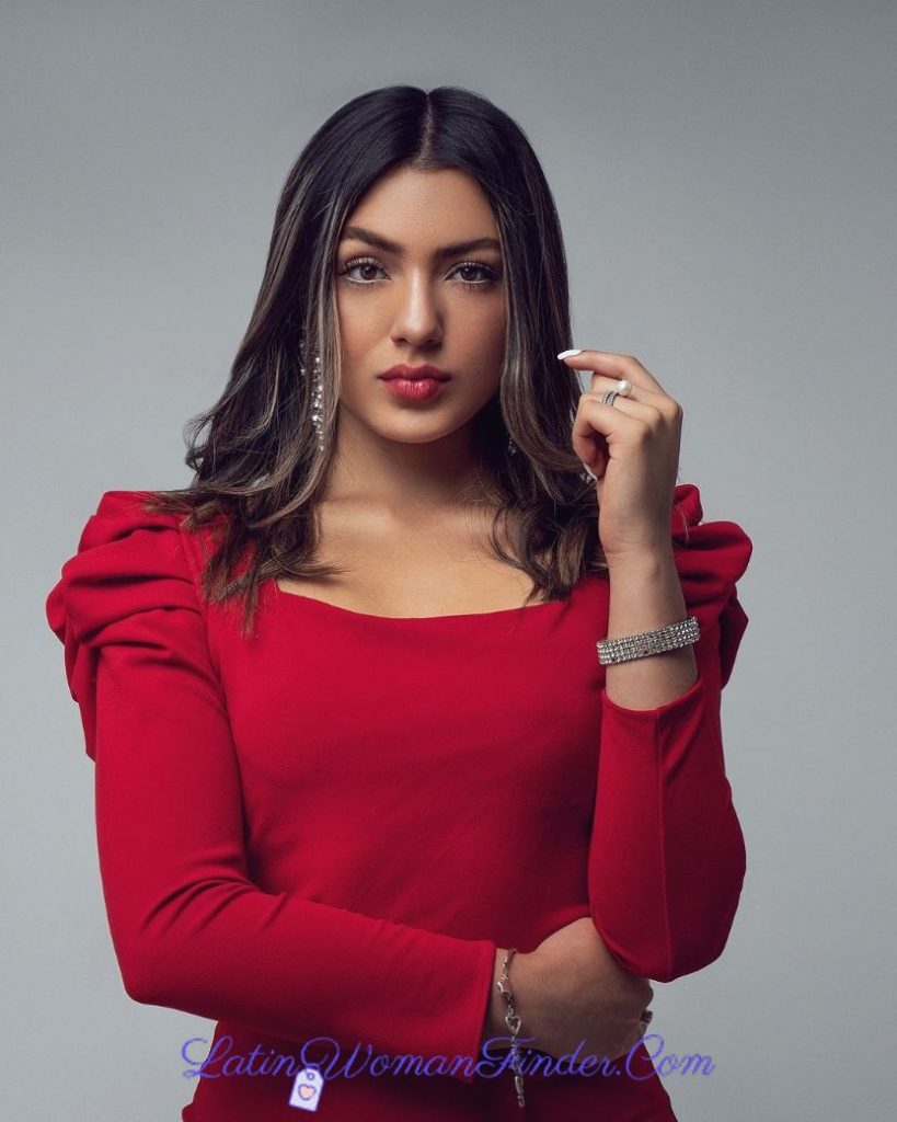 meet Colombian women
