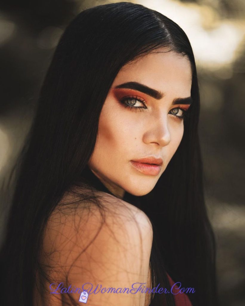 Colombian woman