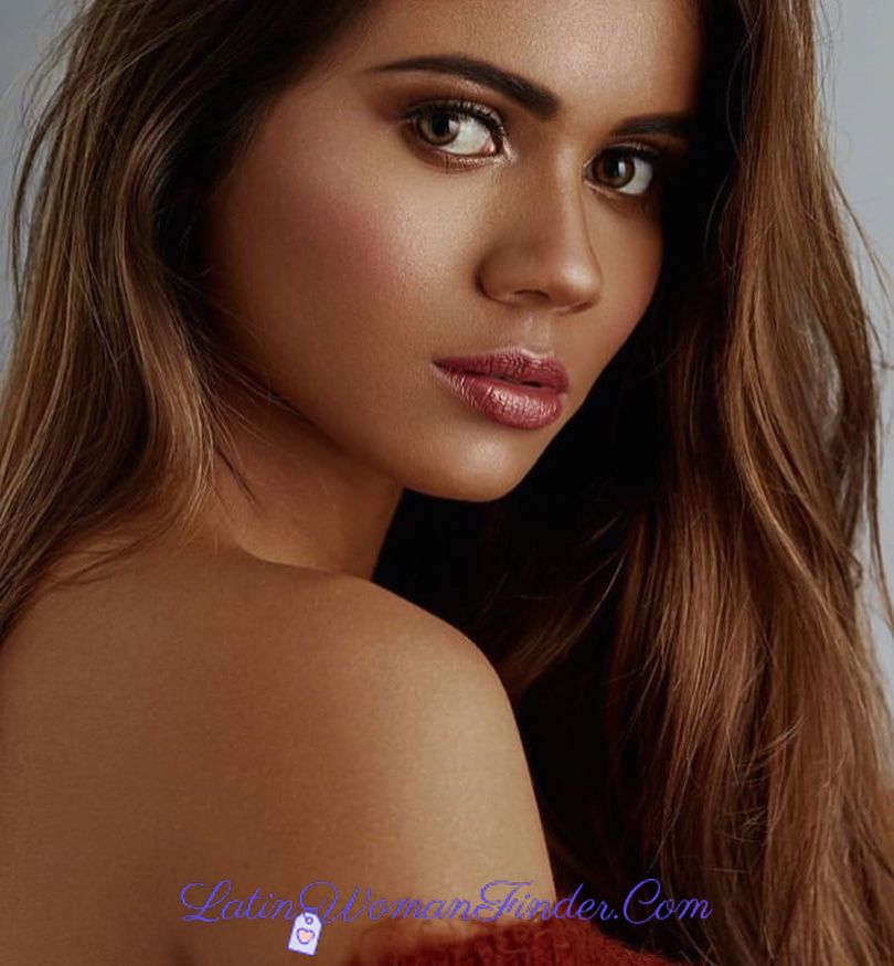 Salvadoran ladies
