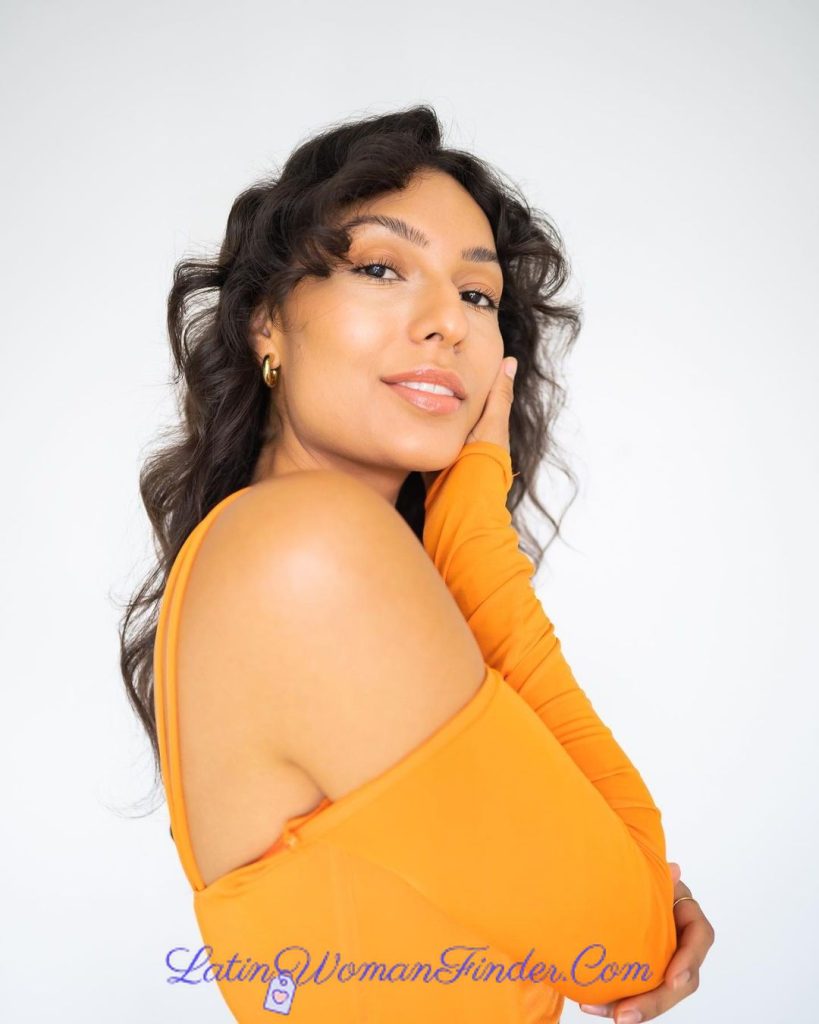 meet Salvadoran women